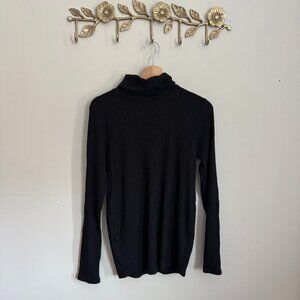 A Pea in the Pod Ribbed Maternity Turtleneck - Size Large